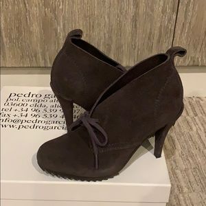 Pedro Garcia grey suede booties
